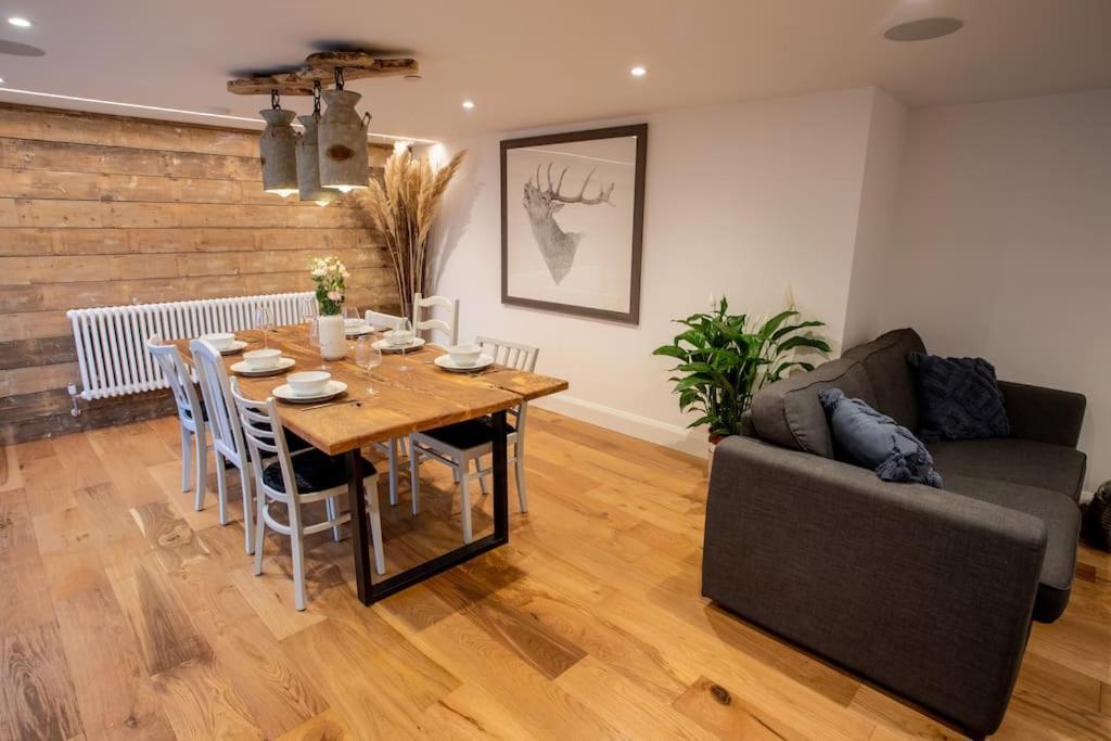 Ty Carreg Cottage, Bwlch, Holiday home Brecon
