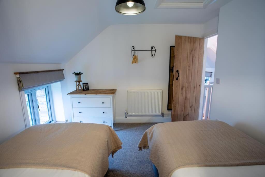 Ty Carreg Cottage, Bwlch, Holiday home *
